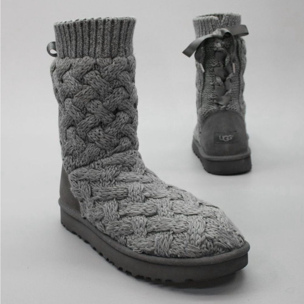 Ugg Isla gray knit boots